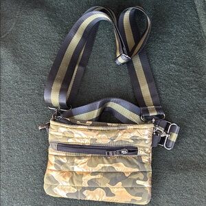THINK ROYLN Crossbody puffer Metallic camo bum BAG